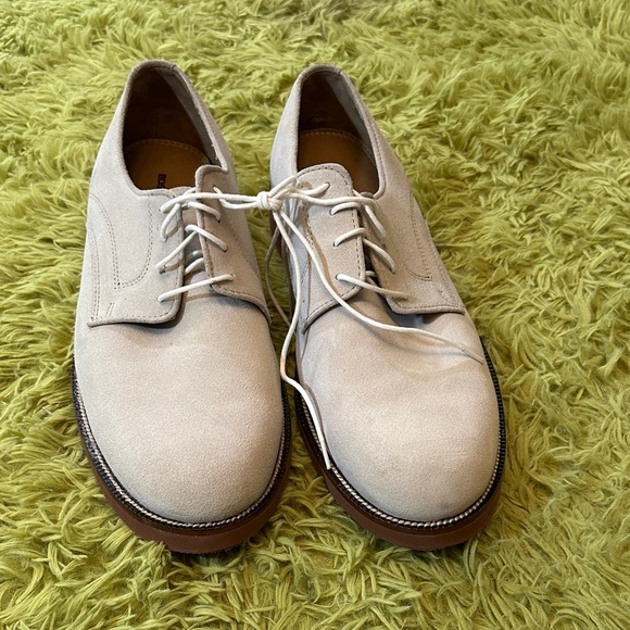 Bostonian Cream Lace-Up Oxfords - Picture 1 of 11
